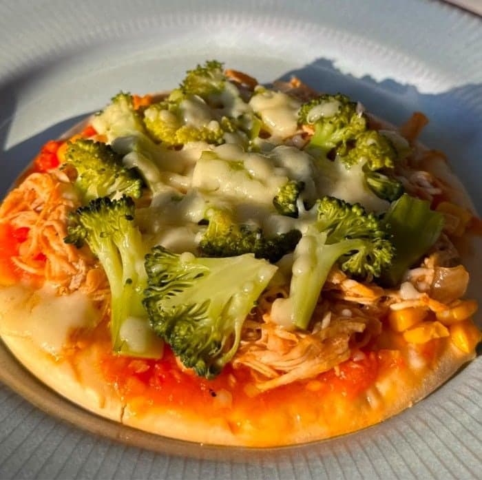Pizza Frango e Brócolis